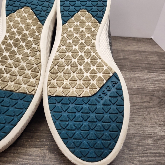 Vessi Weekend Womens Sz 9 Concrete Grey 100% Waterproof Sneakers Shoes - Picture 8 of 10